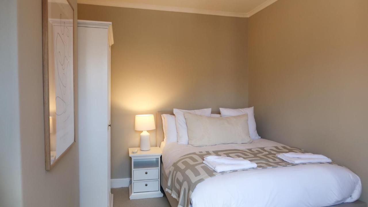 Luxury Living Outside The City Walls - Sleeps Six! Chester Eksteriør billede