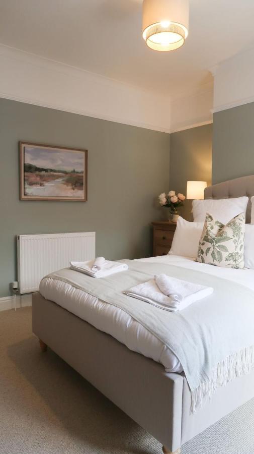 Luxury Living Outside The City Walls - Sleeps Six! Chester Eksteriør billede