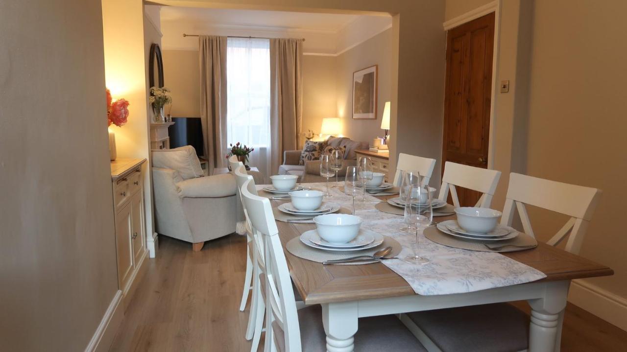 Luxury Living Outside The City Walls - Sleeps Six! Chester Eksteriør billede